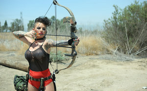 18 year old female boxer Sabrina Blond covers up her naked tits